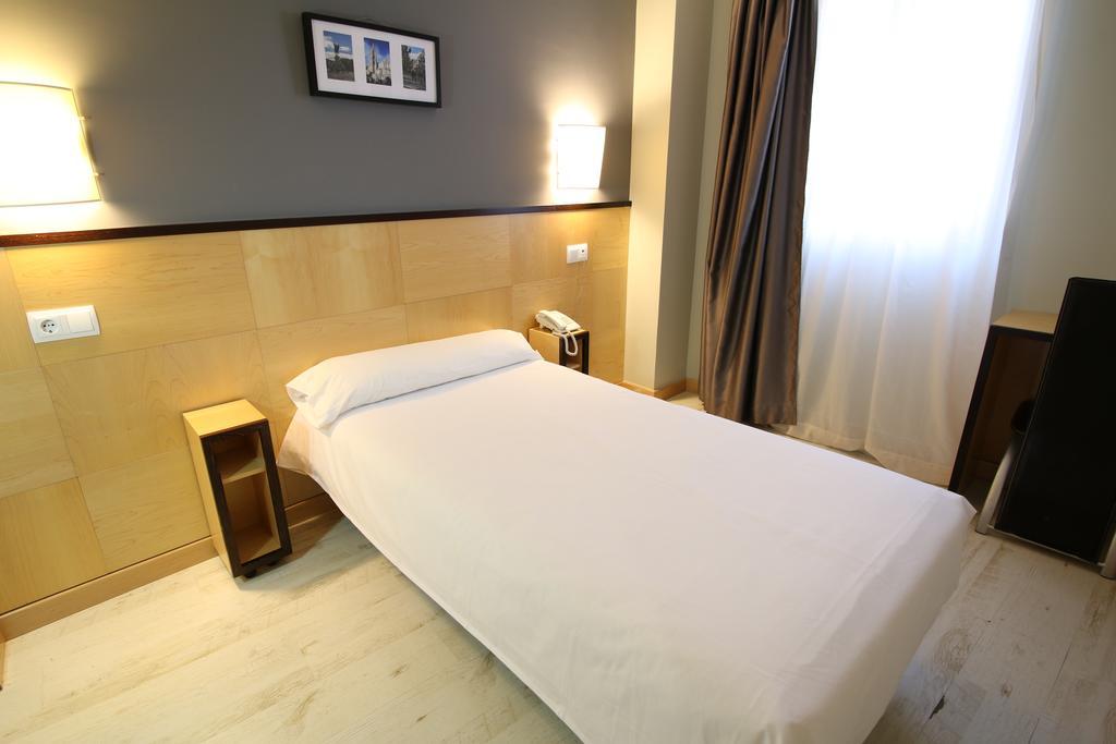 Hotel Alda Entrearcos Burgo Екстериор снимка